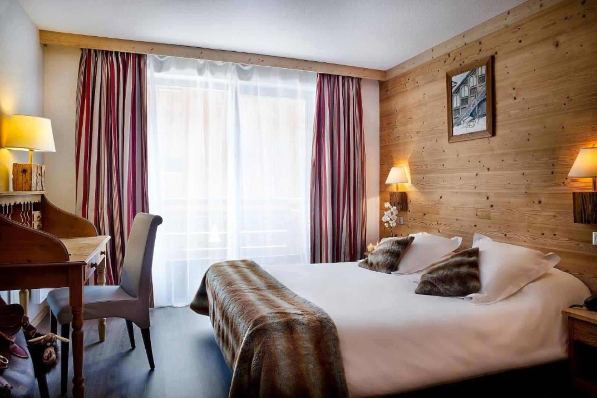 Hotel Alpen Roc La Clusaz Luaran gambar