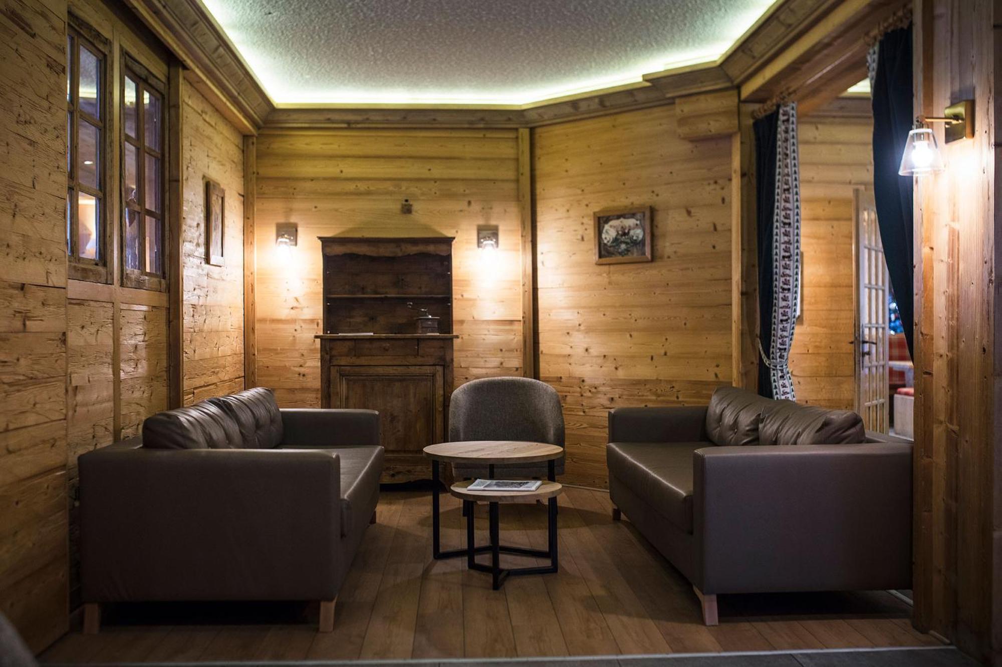 Hotel Alpen Roc La Clusaz Luaran gambar