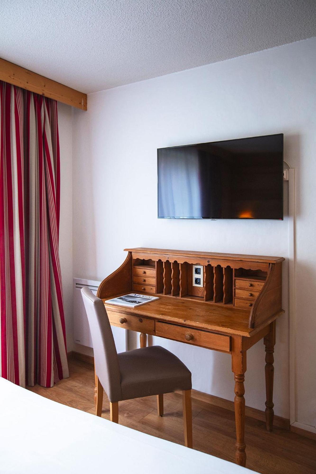 Hotel Alpen Roc La Clusaz Luaran gambar